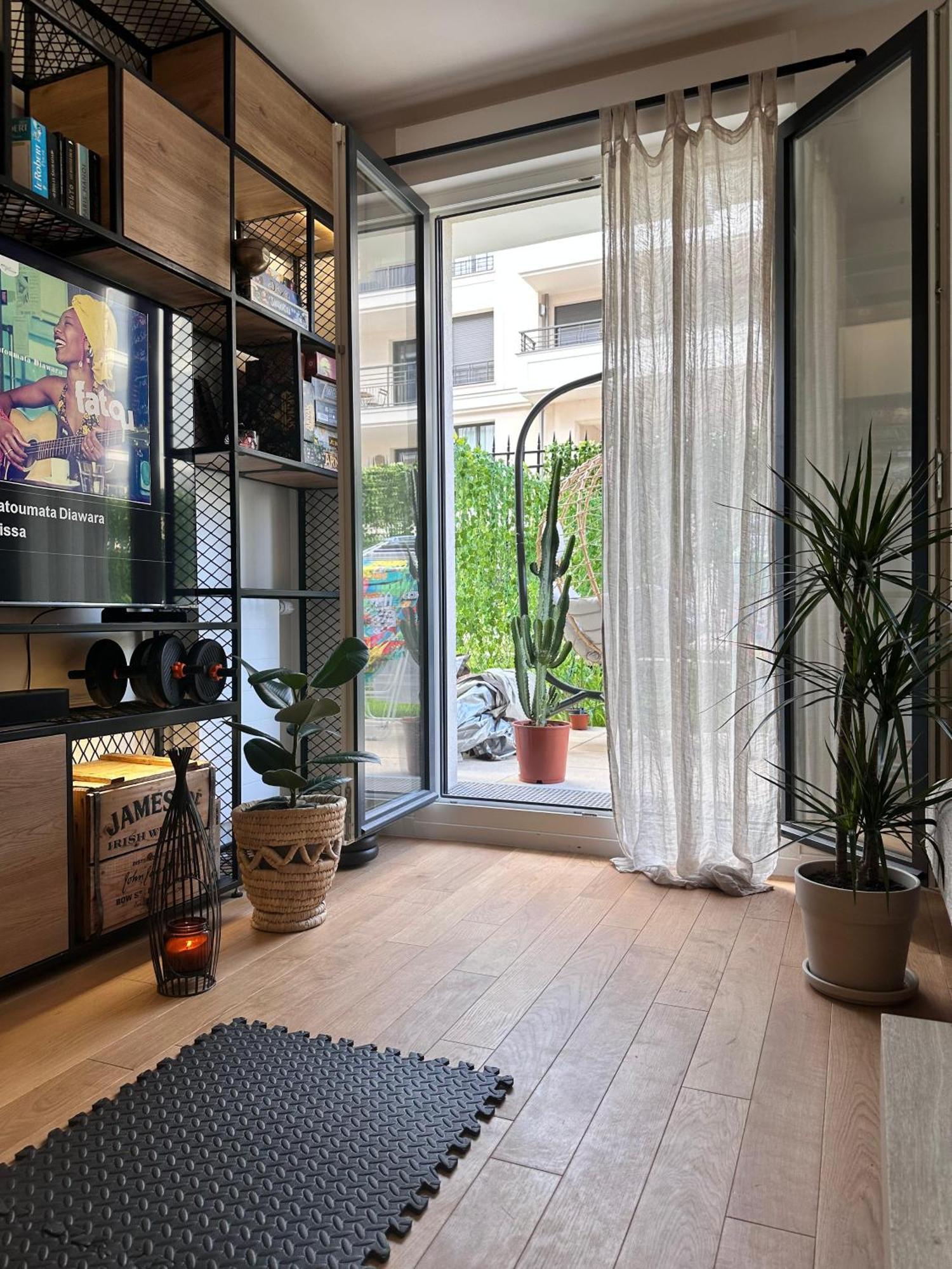 Perfect Summer In Boho Style - Garden And Underground Parking
